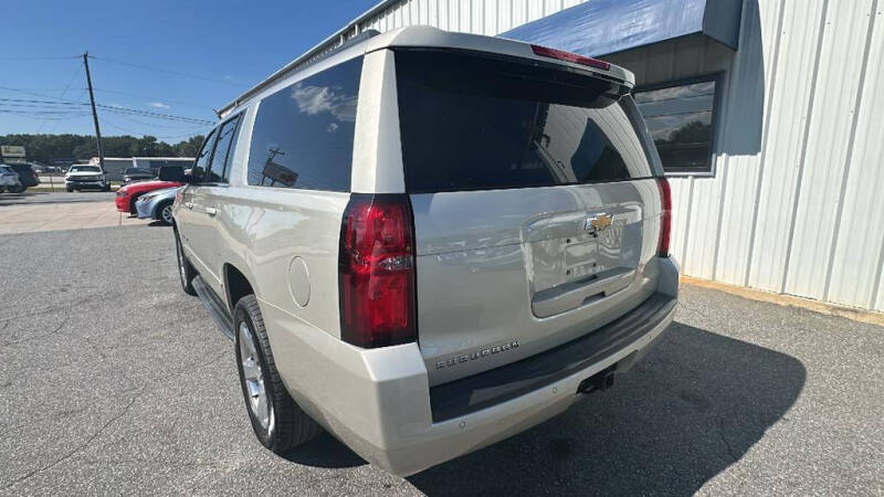 2017 Chevrolet Suburban LS