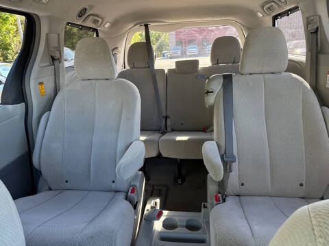 2014 Toyota Sienna
