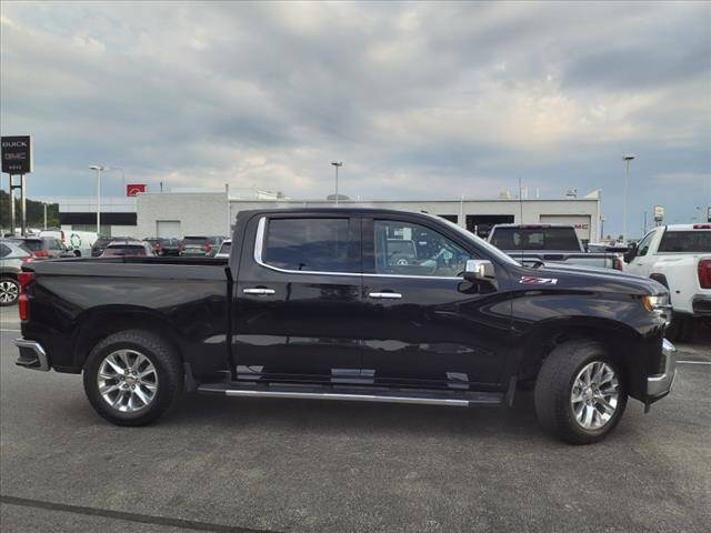 Used 2022 Chevrolet Silverado 1500 Limited LTZ with VIN 1GCUYGEL6NZ211289 for sale in Bourbonnais, IL