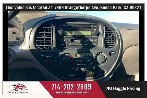 2003 Toyota Sequoia SR5