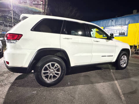 2020 Jeep Grand Cherokee Laredo