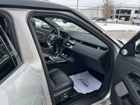 2022 Land Rover Range Rover Evoque P250 SE