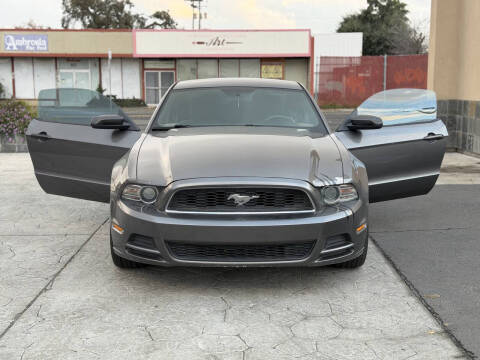 2013 Ford Mustang V6