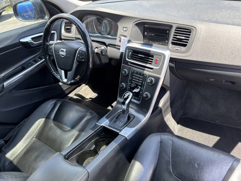 2015 Volvo V60 T5 Drive-E Premier