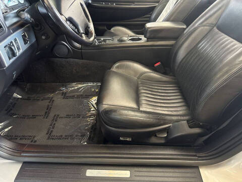 2004 Ford Thunderbird Deluxe