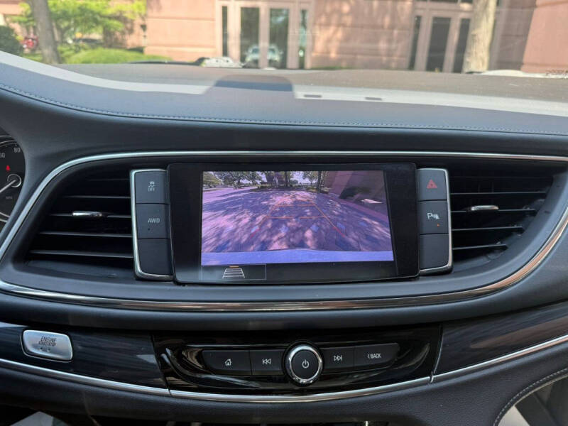 2020 Buick Enclave Essence