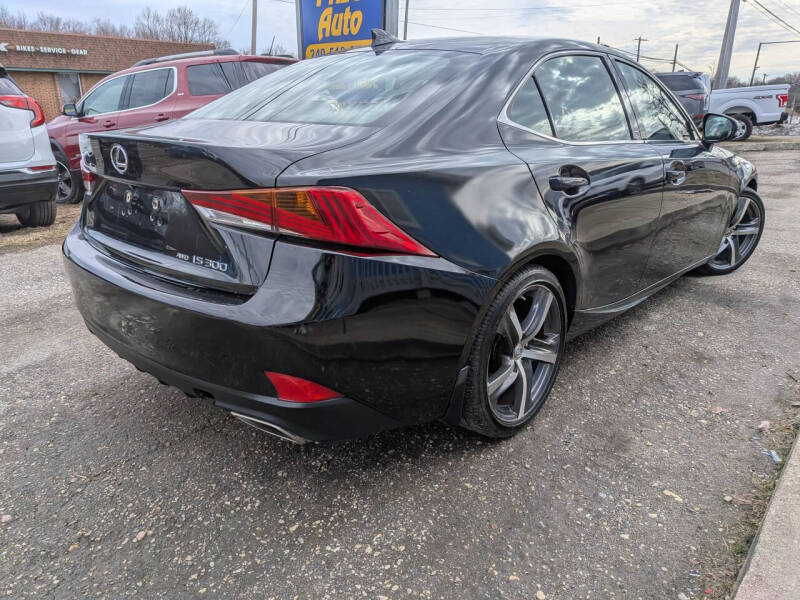 2017 Lexus IS 300