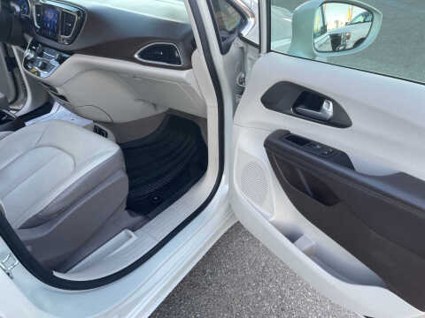 2017 Chrysler Pacifica