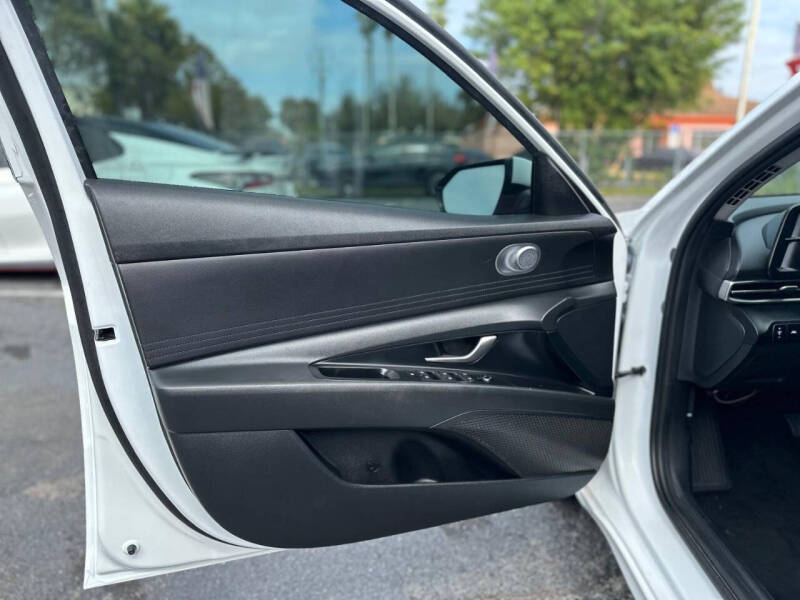 2021 Hyundai Elantra SEL