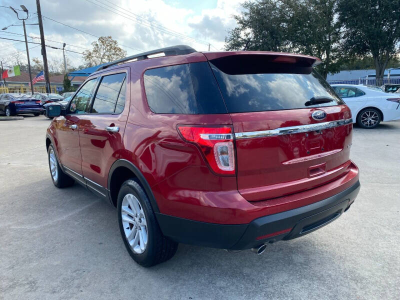 2015 Ford Explorer