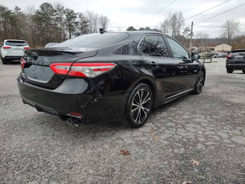 2020 Toyota Camry SE