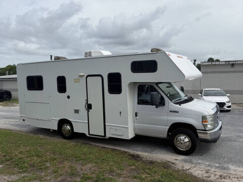 2017 Thor Motor Coach MAJESTIC 23A