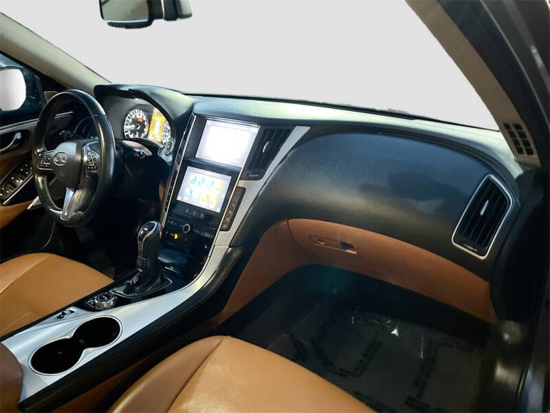 2023 Infiniti Q50 Luxe