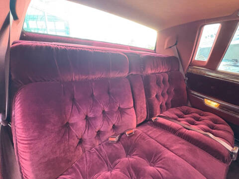 1990 Chrysler New Yorker