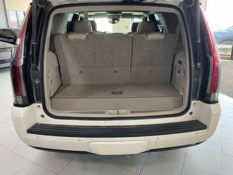 2015 Cadillac Escalade Luxury