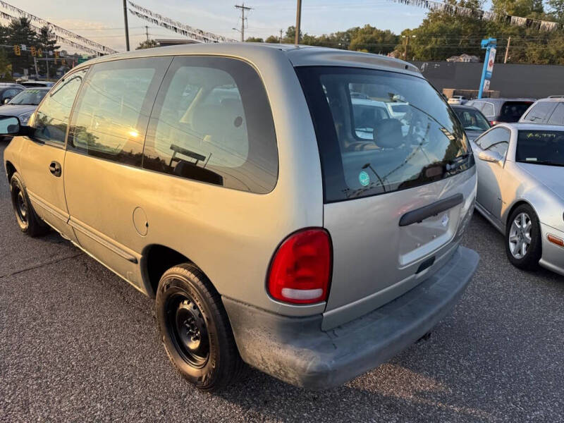 2000 Plymouth Voyager