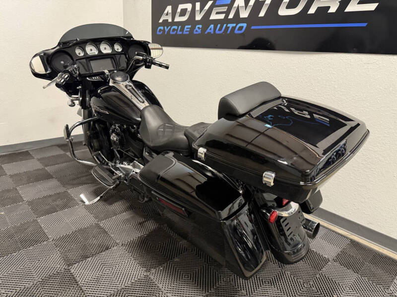 2017 Harley-Davidson STREET GLIDE SP