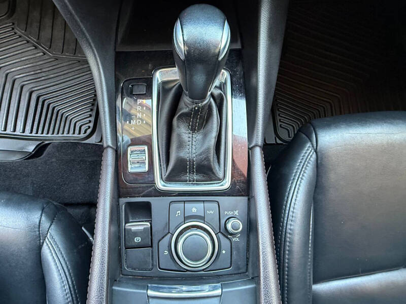 2018 Mazda MAZDA3 Touring