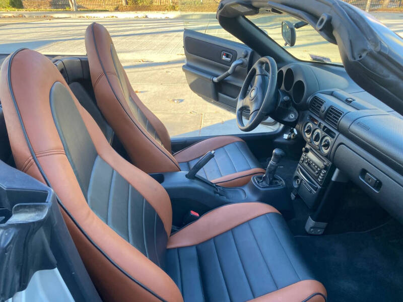 2001 Toyota MR2 Spyder