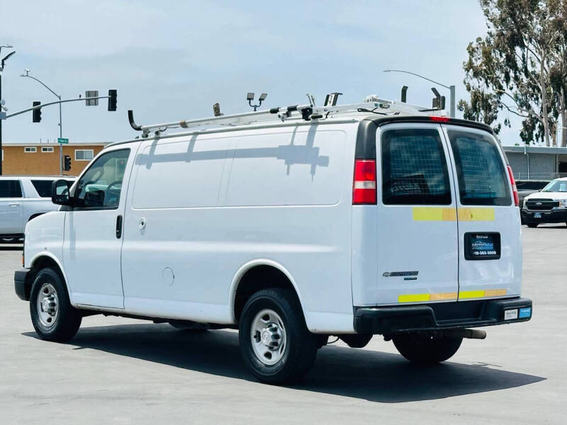 2016 Chevrolet Express 2500