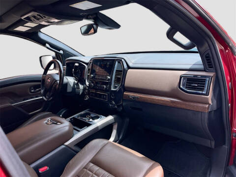 2021 Nissan Titan Platinum Reserve