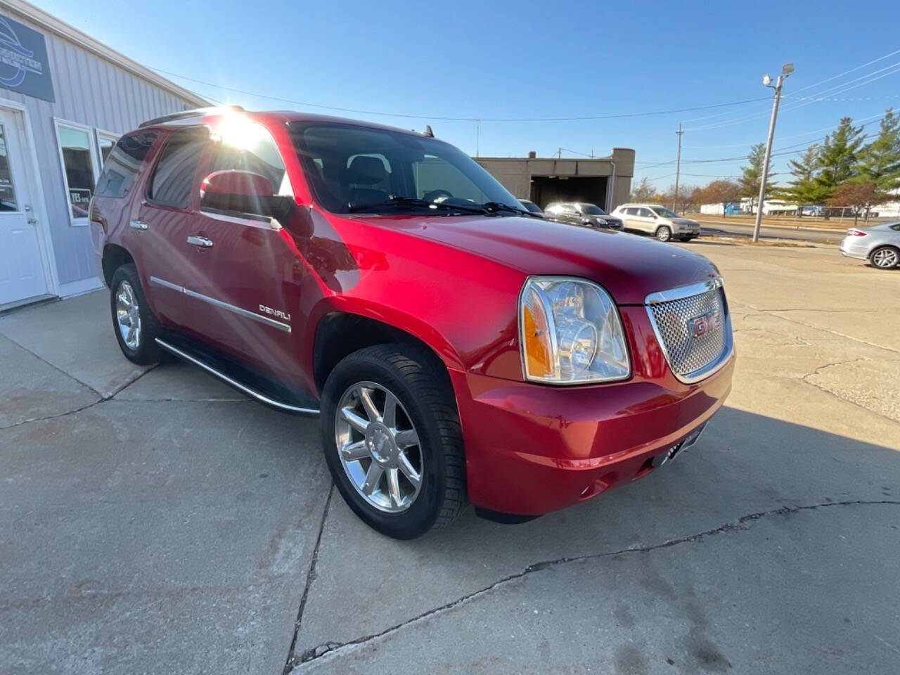 2013 GMC Yukon for sale at Auto Connection in Waterloo, IA