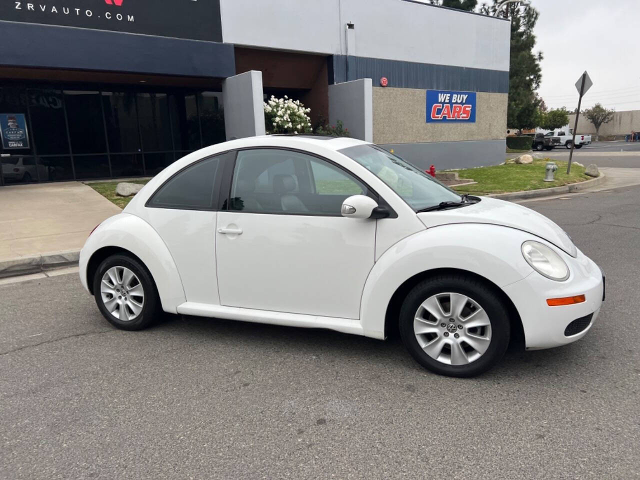 2010 Volkswagen New Beetle for sale at ZRV AUTO INC in Brea, CA