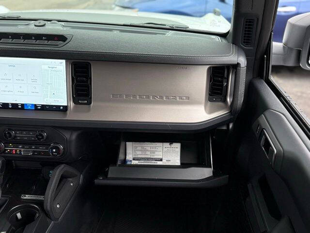 2025 Ford Bronco Outer Banks