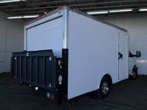 2016 Chevrolet Express 3500