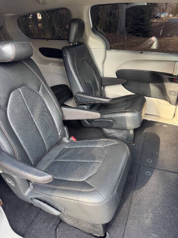 2020 Chrysler Pacifica Touring L