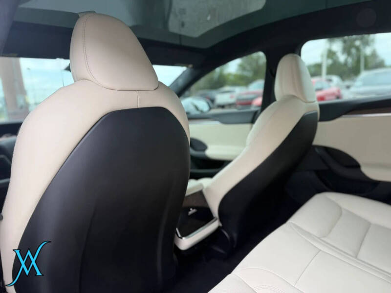2022 Tesla Model S