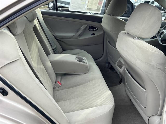 2009 Toyota Camry LE