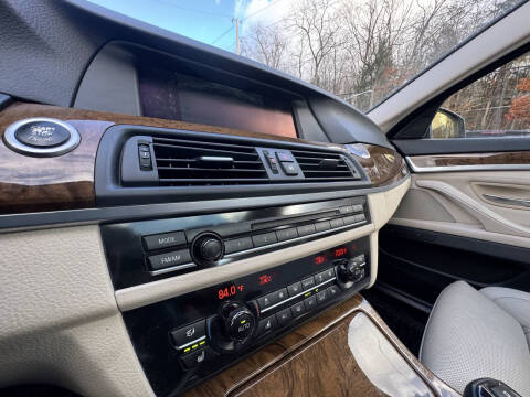 2013 BMW 5 Series 550i xDrive