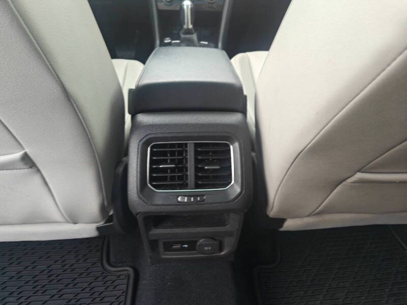 2018 Volkswagen Tiguan 2.0T SEL 4Motion