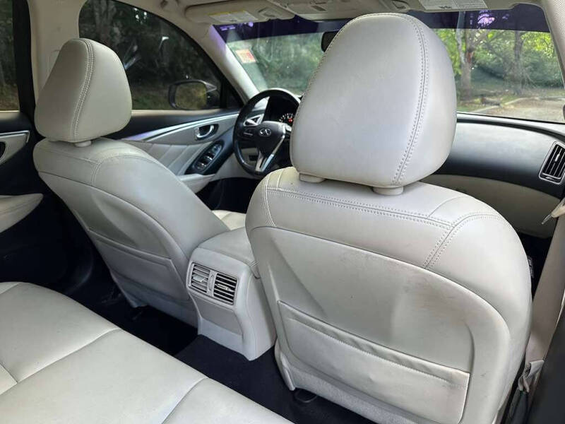 2021 Infiniti Q50 Luxe