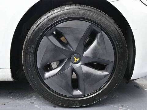 2019 Tesla Model 3 Mid Range