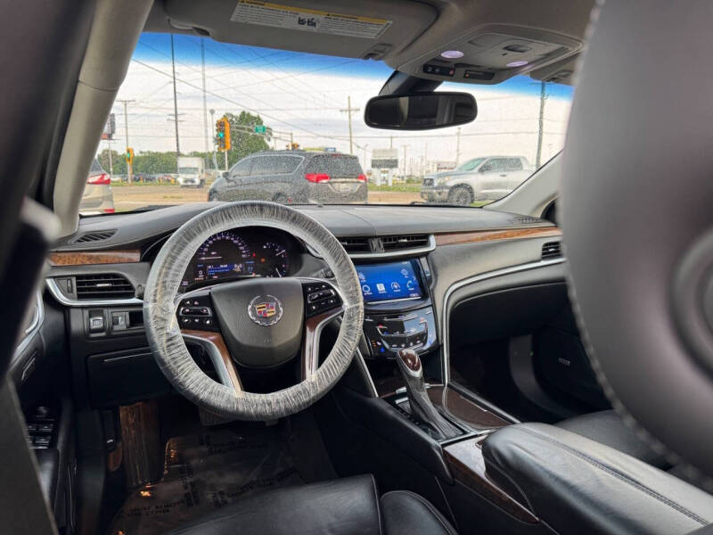 2013 Cadillac XTS Luxury Collection