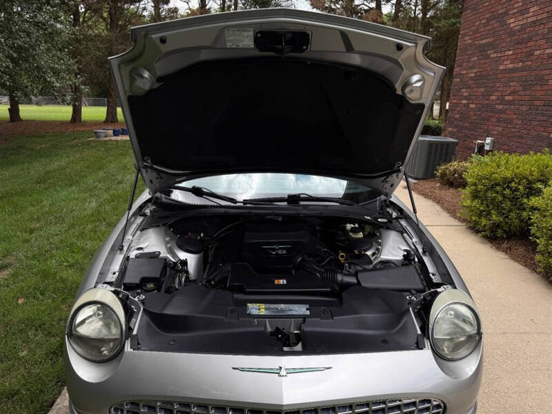 2005 Ford Thunderbird Deluxe