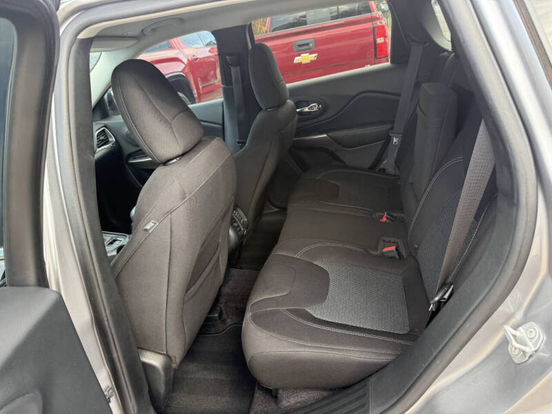 2019 Jeep Cherokee Latitude