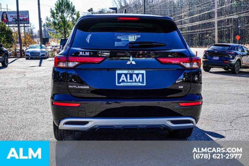 2024 Mitsubishi Outlander SE