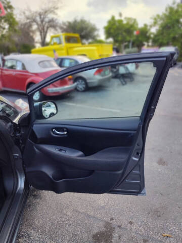 2015 Nissan LEAF S