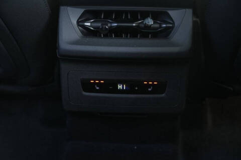 2025 Audi Q6 e-tron quattro Premium Plus