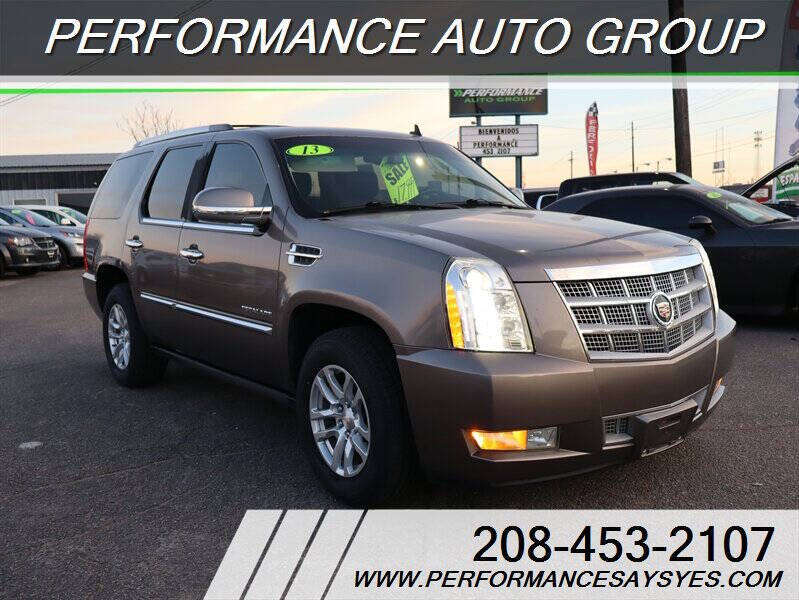2013 Cadillac Escalade Platinum Edition