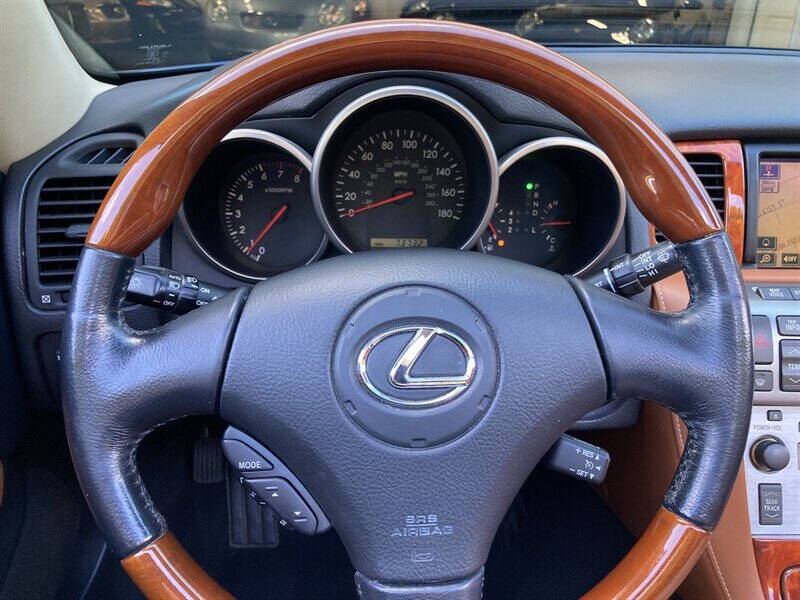 2005 Lexus SC 430