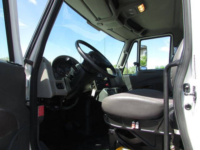 2013 International DuraStar 4400