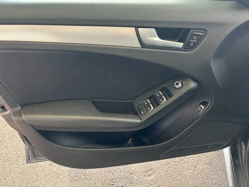 2016 Audi A4 2.0T quattro Premium