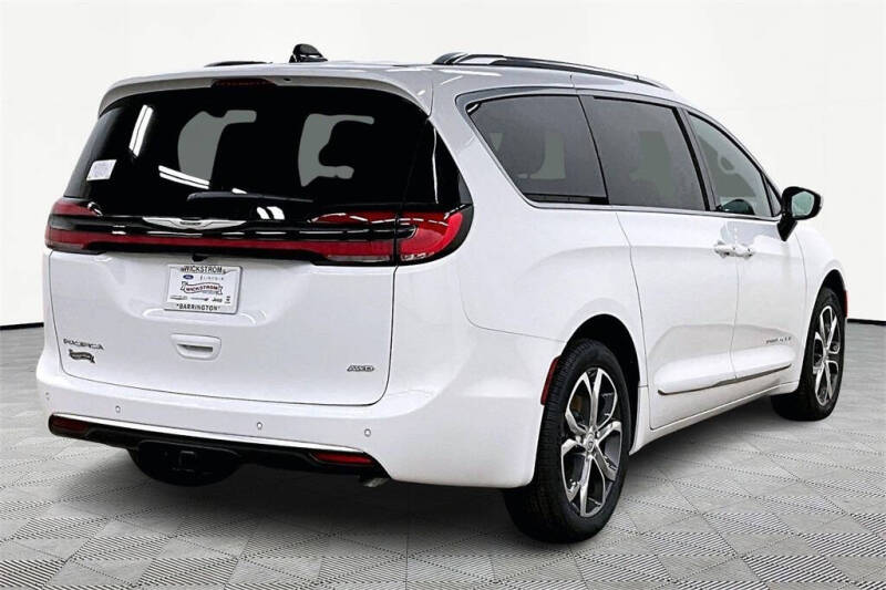 2026 Chrysler Pacifica Pinnacle