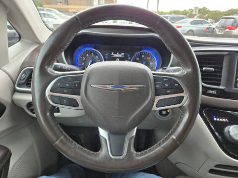 2019 Chrysler Pacifica Touring L