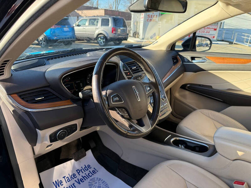 2017 Lincoln MKC Select