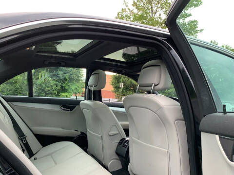 2009 Mercedes-Benz C-Class C 300 Luxury 4MATIC